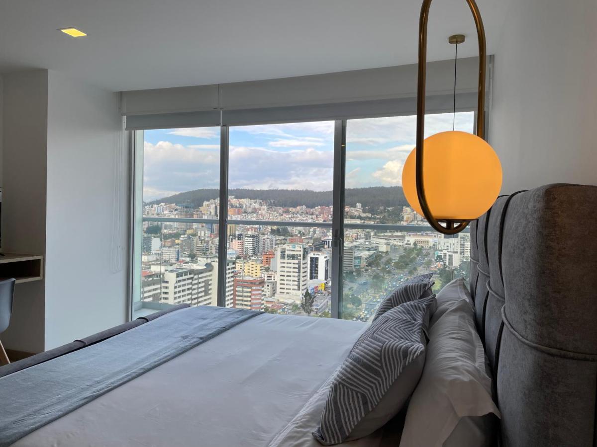 Nueva Suite-Piso 21 Vista La Carolina @One Quito Eksteriør billede